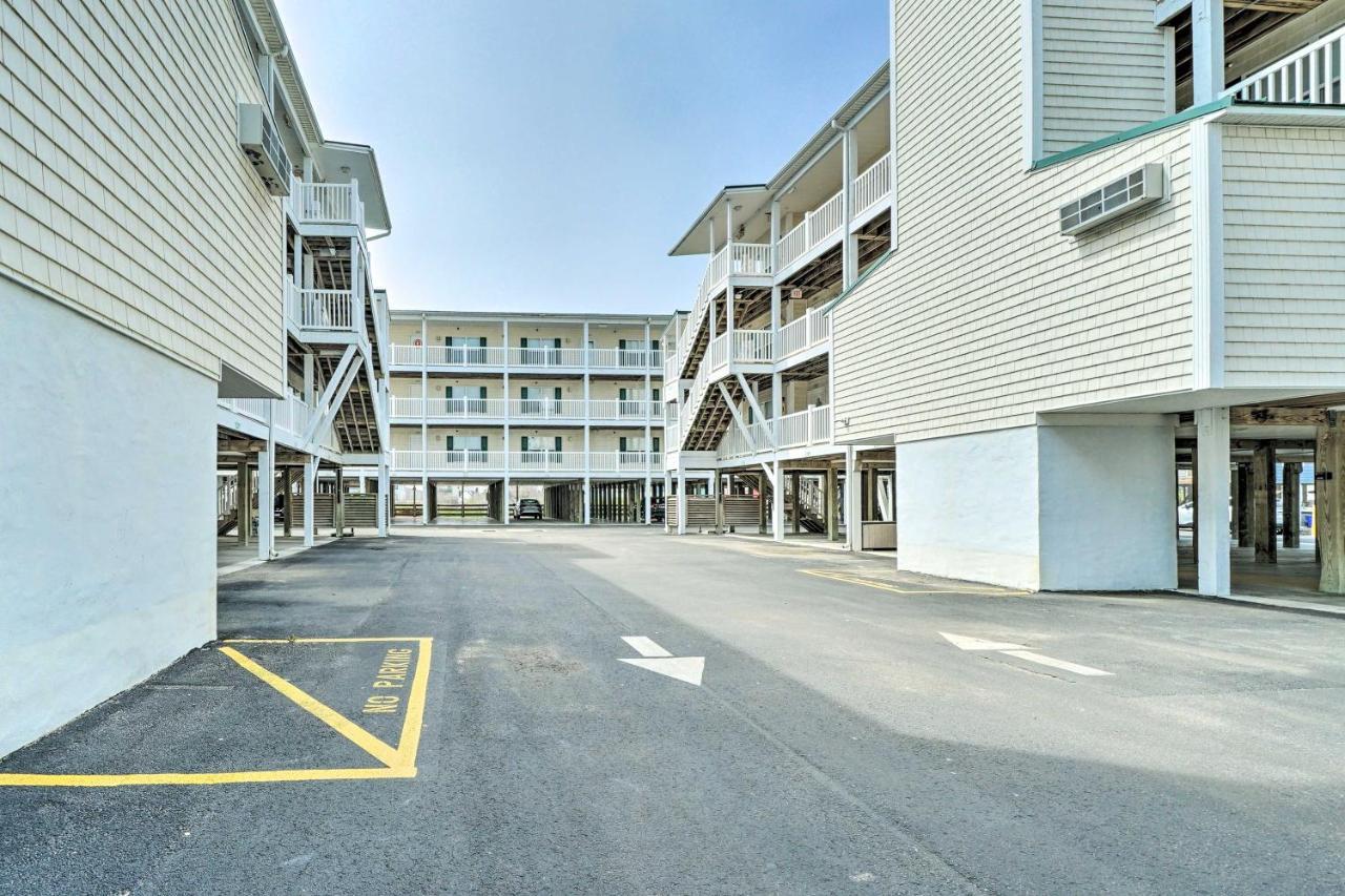 Ocean-View Oak Island Condo, 1 Block To Beach! Exteriör bild